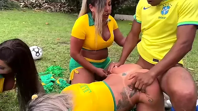خشن برزیلی, دوجنسه برزیلی, برزیلی خردسال, کوس امده برای سکس, فتیش کم سن, کون دادن دختر بادرد