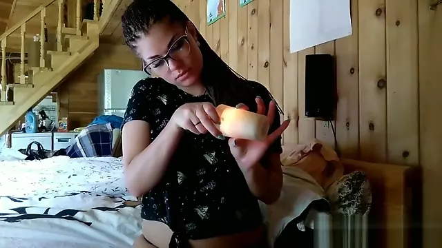 Hot Candle Wax On My Body And Fucking Wet Pussy With Red Bull Can Fisting