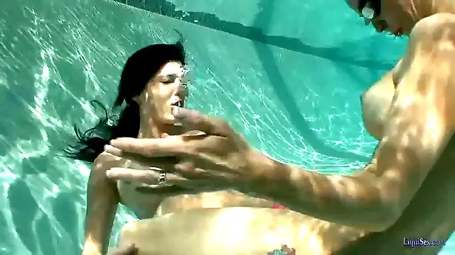 Breathholding, held underwater lesbian, sudden fucked underwater