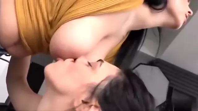 كبيره الثدي سكس, سحاقيات نهود كبيرة, مص بزاز كبيرة, سكس بنات ذكر فيدو, مص حلمات سحاقيات, سحقيات مص الثدي