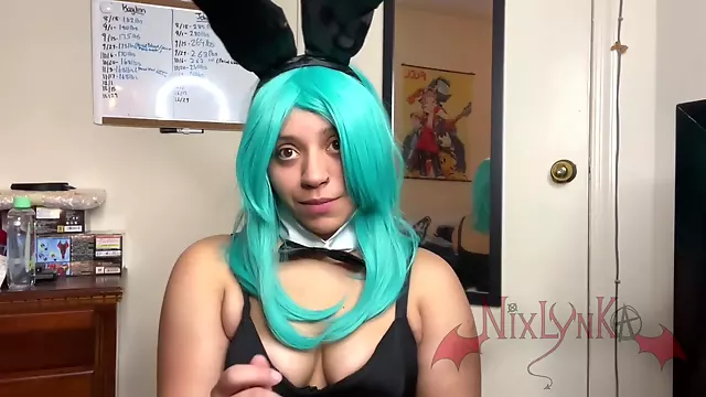 Bunny Bulma Fucks Before Photoshoot