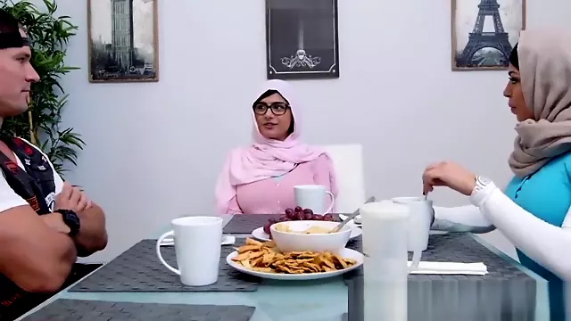 Spectacular Mia Khalifa cowgirl in hijab threesome