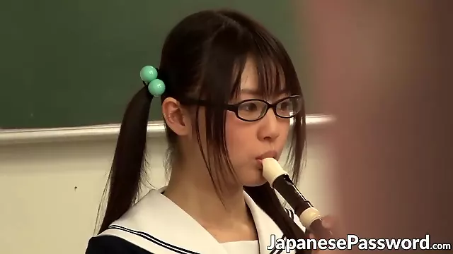 Watch this cute Japanese schoolgirl play with her sweet pussy after class