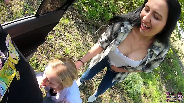 Girlfriend Lost At Rock-paper-scissors And Had To Suck Fellow Traveler - Epic Facial - Pov
