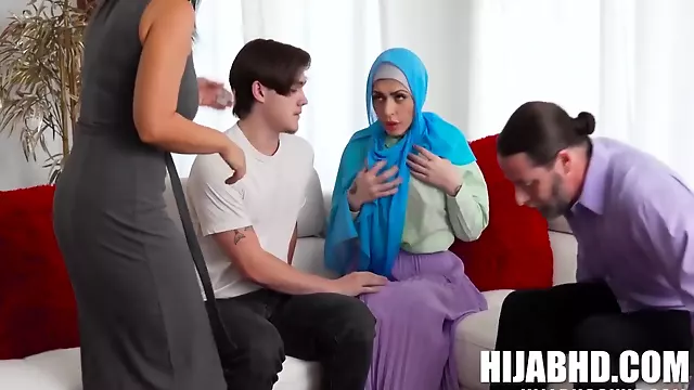 Audrey Royal And Nadia White In Thanksgiving The Hijab Way Jack Ve