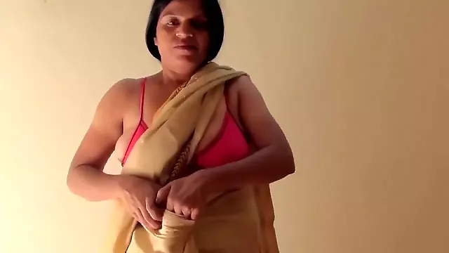 Indian Aunty