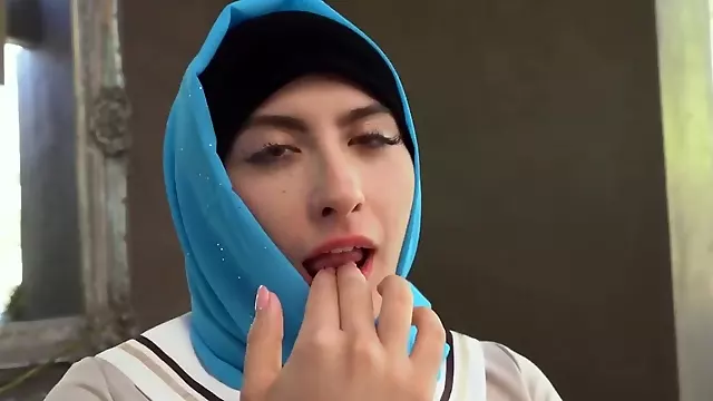 Remaja 18, Jilbab Blowjob, Memek Berjari, Sex Dengan Dogy, Doggy Remaja, Onani Memek, Wanita Muslimah
