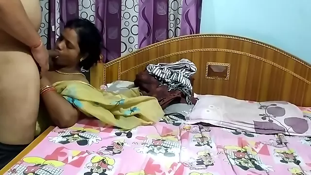 Sexy Wife Ritika And Her Boyfriend Shared Bed And Hard Rough Sex In Saree On