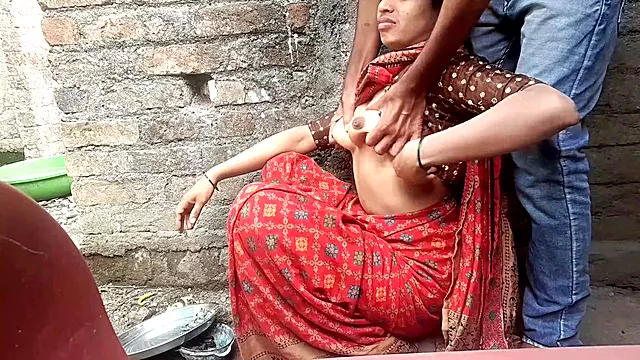 Big boobs aunty, indian bhabhi blowjob